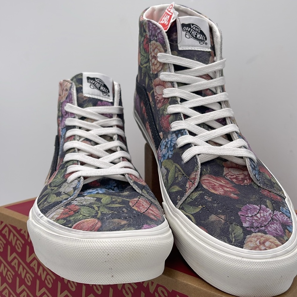Vans Men’s Moody Floral Sk8-Hi Tapered Sneakers Grey/White
VN0A7Q621XM - Picture 5 of 16